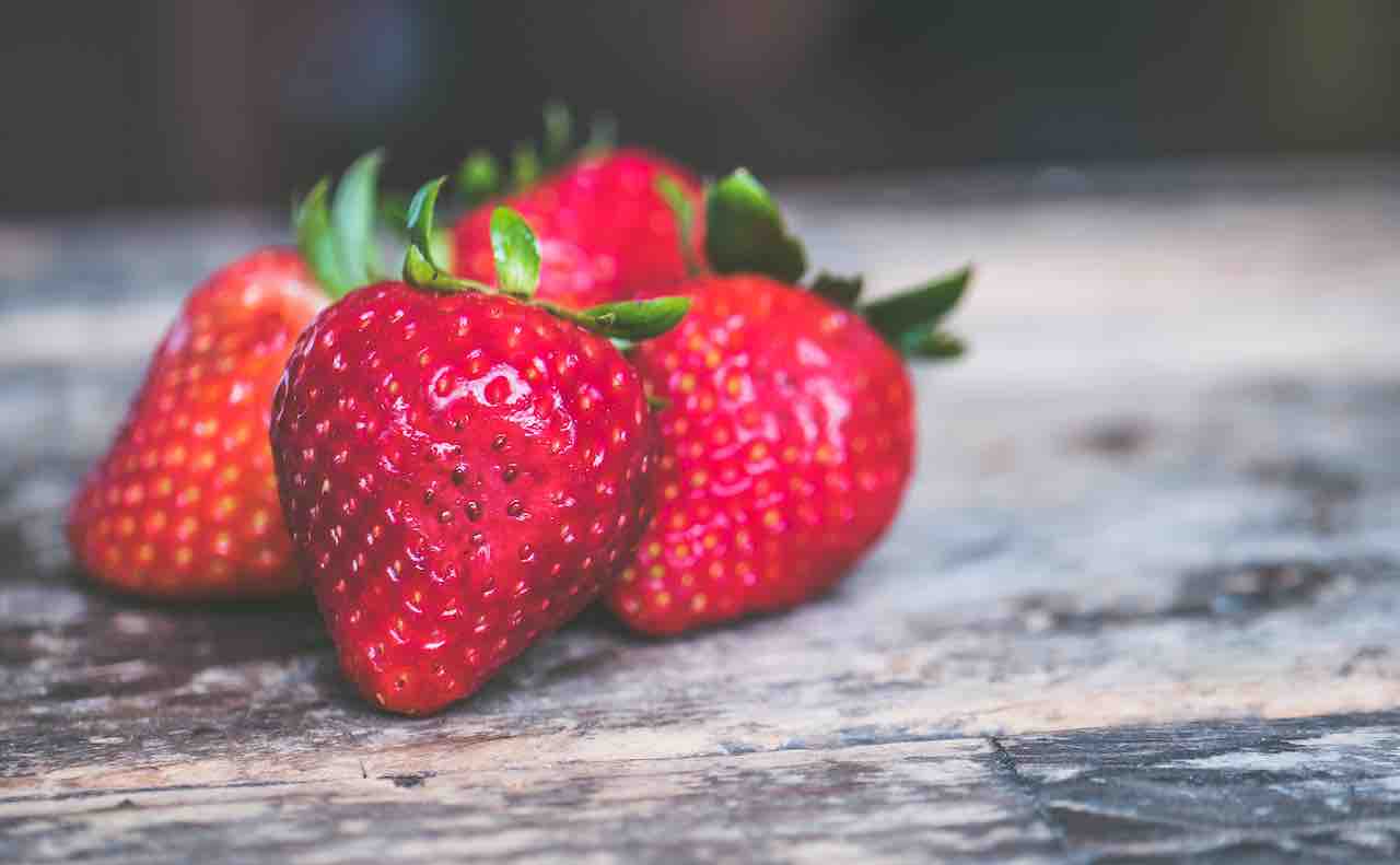 いちご 苺 はフランス語で Fraiseの読み方や意味とベリー系の果物に関するフランス語 Bibliette ビブリエット
